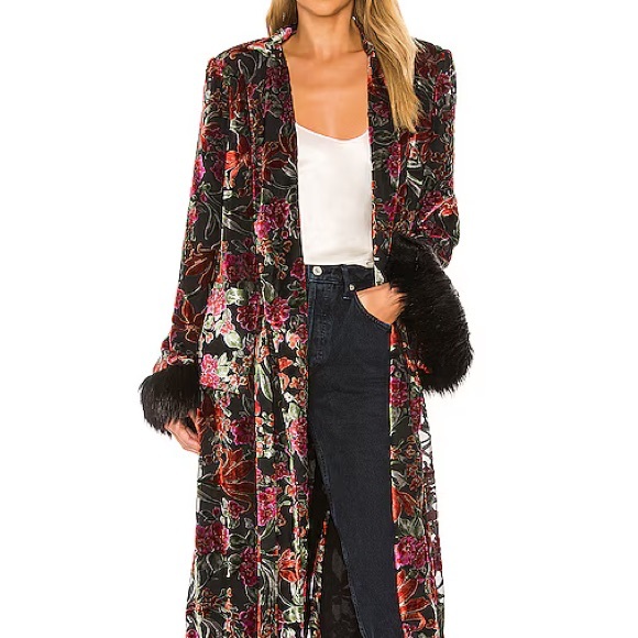 Revolve x House of Harlow NWT Velvet Bentley Boudoir Wrap Jacket - Picture 3 of 10